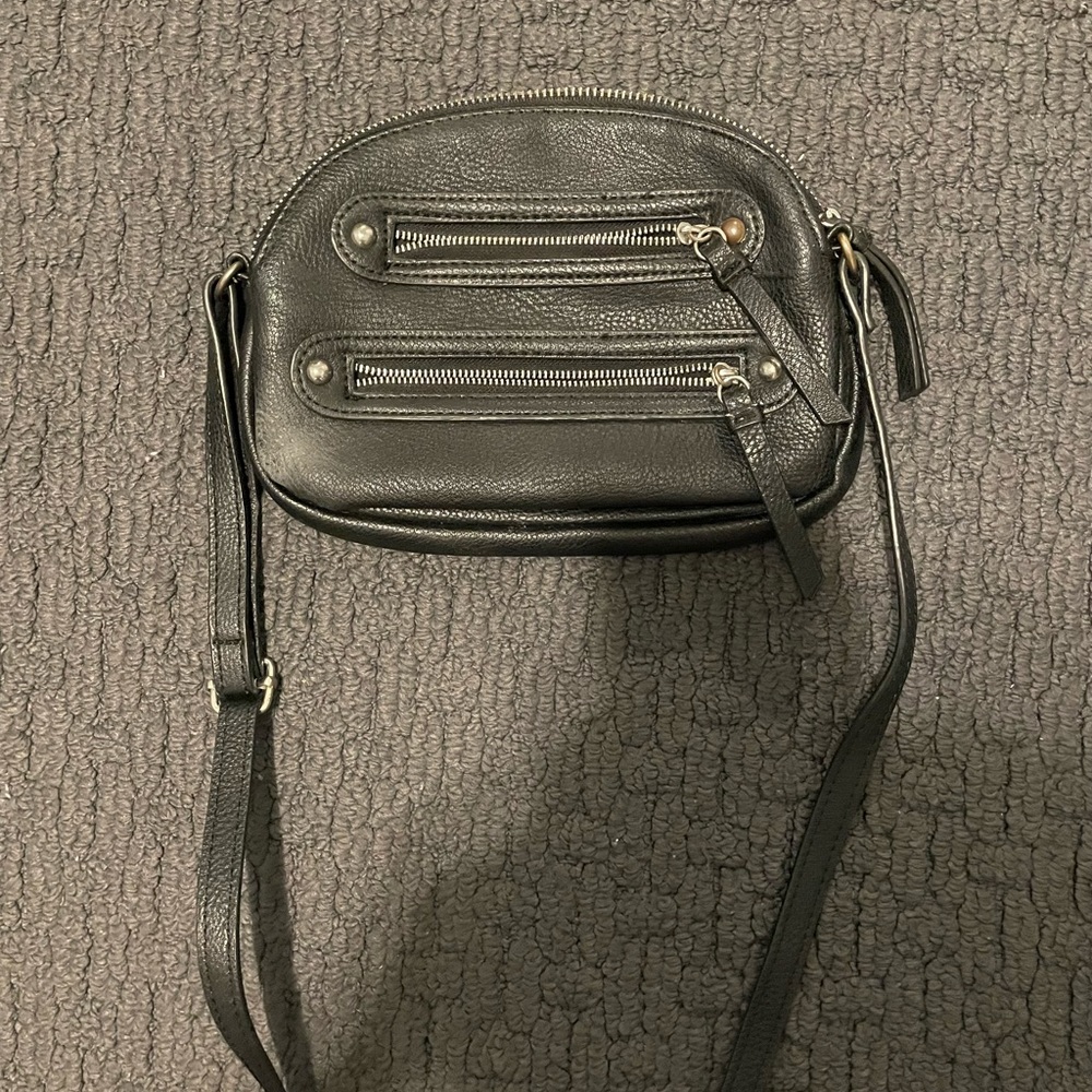 Aeropostale Bethany mota black purse